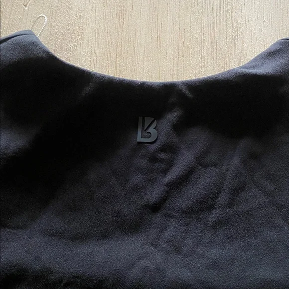 BUFFBUNNY Long Sleeve Curve Crop - Picture 6 of 10